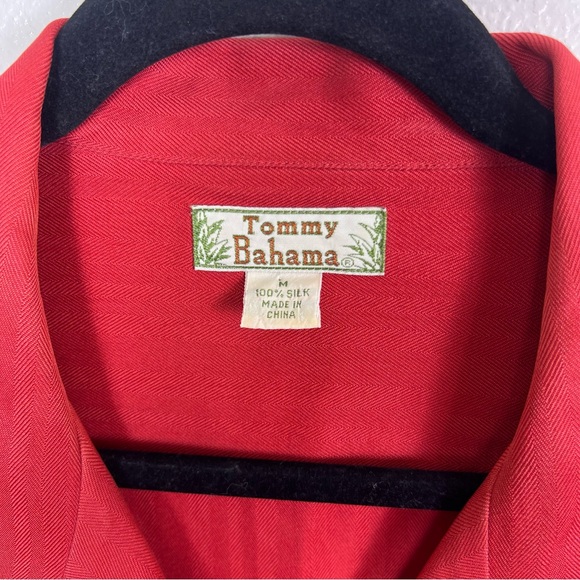 Tommy Bahama Women’s Silk Cropped Blouse Button Sz Medium Red Salmon Vintage - Picture 2 of 15